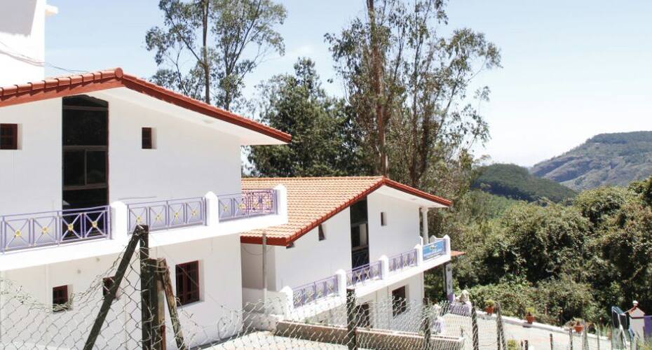Hotel RJ Inn, Ooty 5